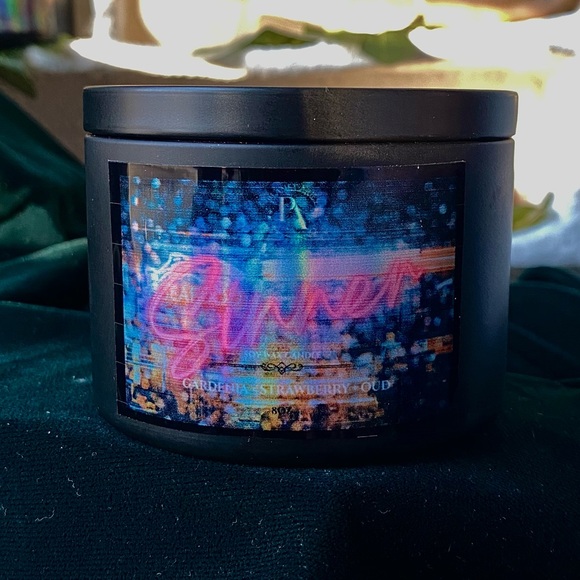 Sinner Crystal Candle - Picture 2 of 4